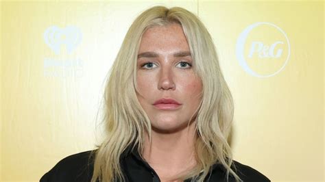 Kesha Bares All in Latest Viral IG Pic, Poses Ankle。